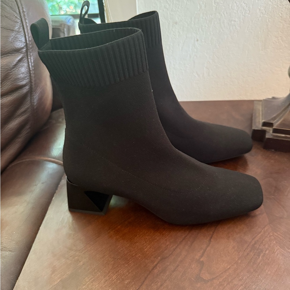Black Chelsea Ankle Boots with Block Heel